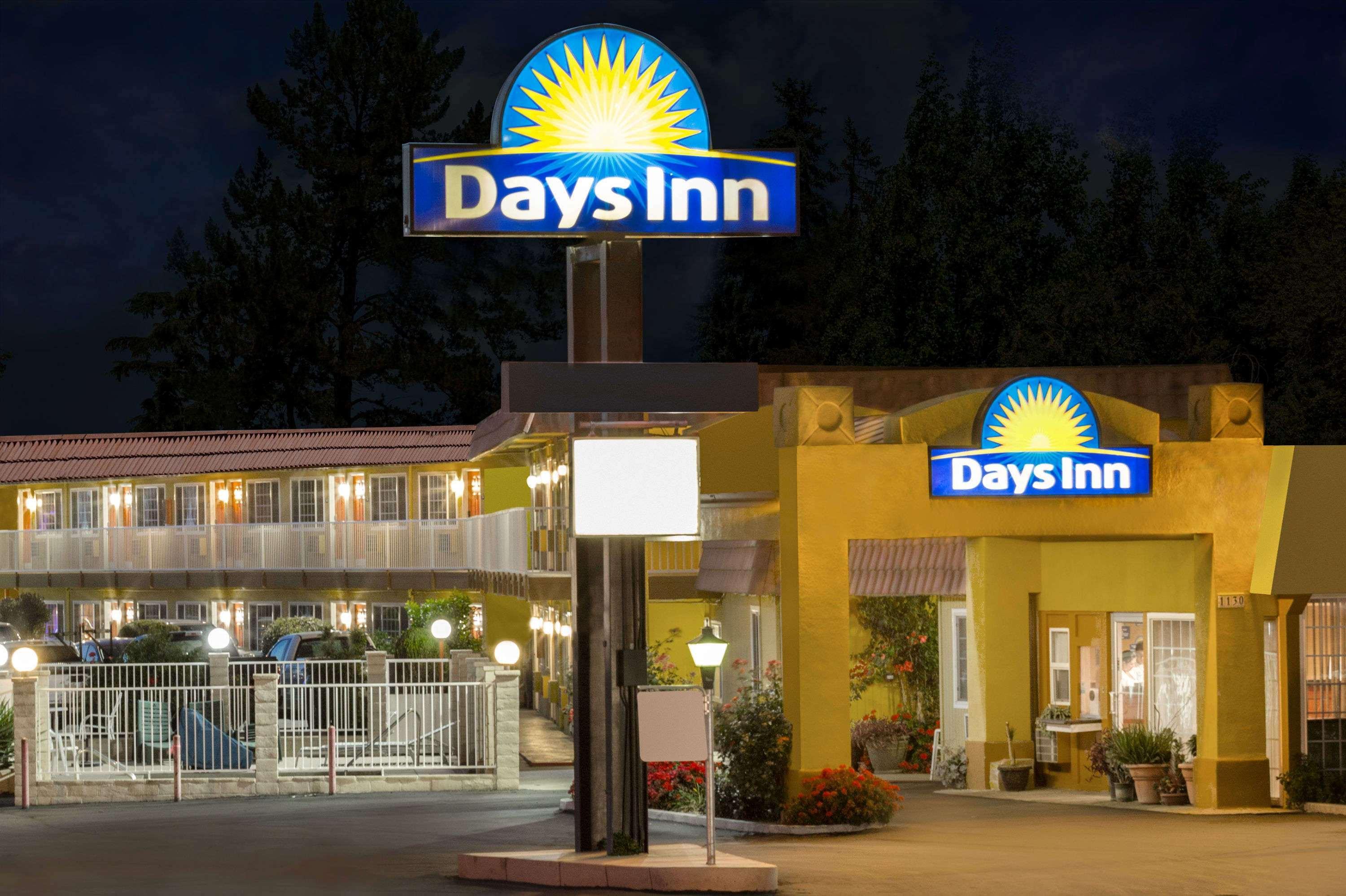 Days Inn By Wyndham Кинг Сити Екстериор снимка