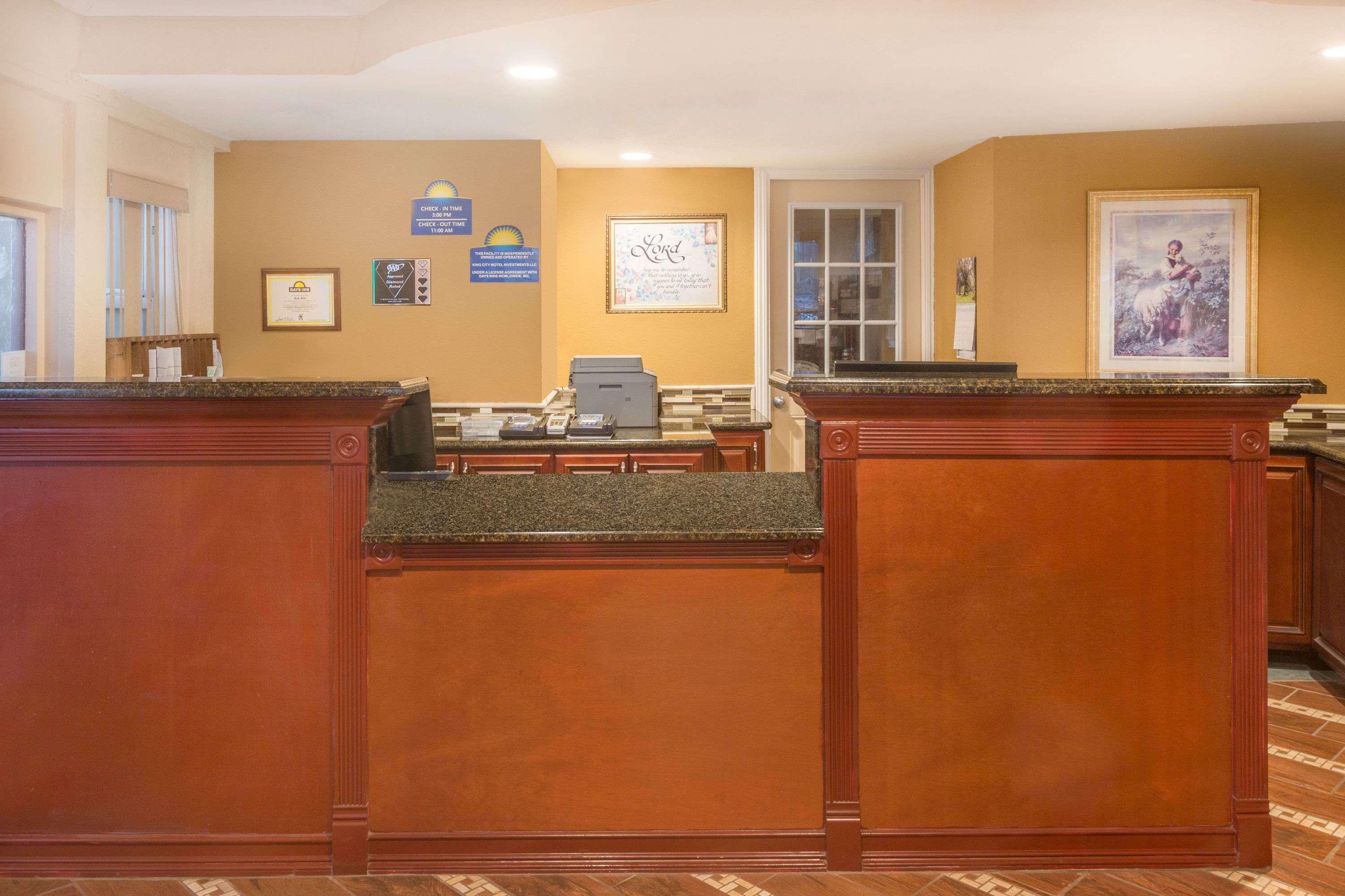 Days Inn By Wyndham Кинг Сити Екстериор снимка
